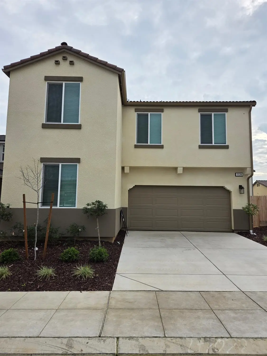 1174 Grant Avenue W, Madera, CA 93636 - #1