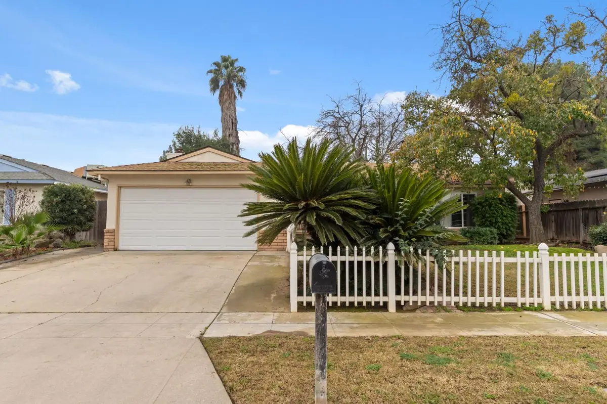 4665 W Ashcroft Avenue, Fresno, CA 93722 - Image #1