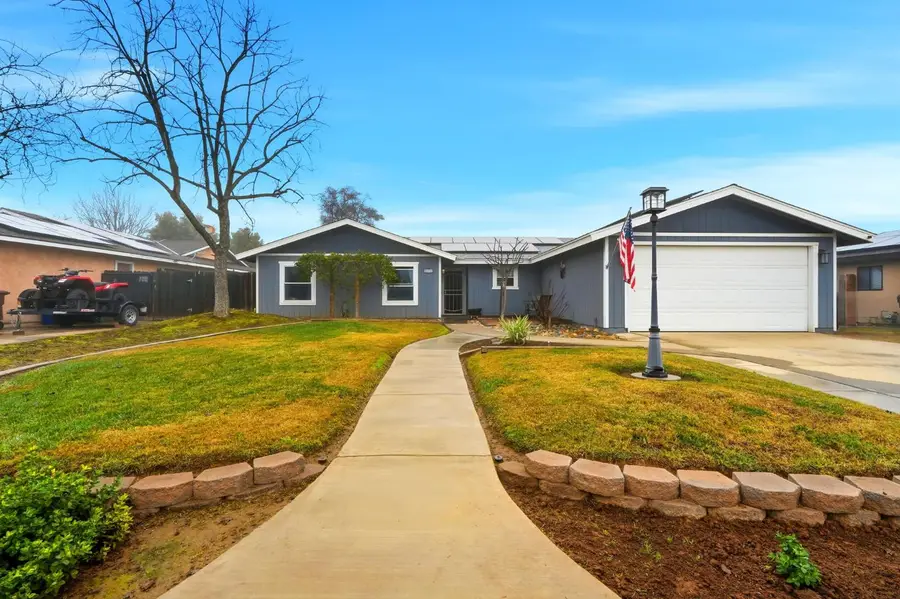 813 W Willow Street, Exeter, CA 93221 - Image #2