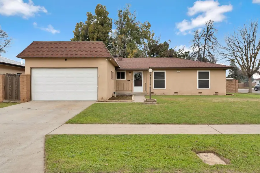 4575 E Norwich Avenue, Fresno, CA 93726 - Image #2