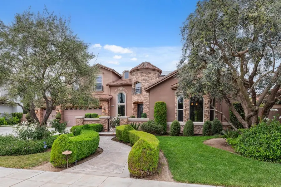 4918 W Bluff Avenue, Fresno, CA 93722 - Image #3