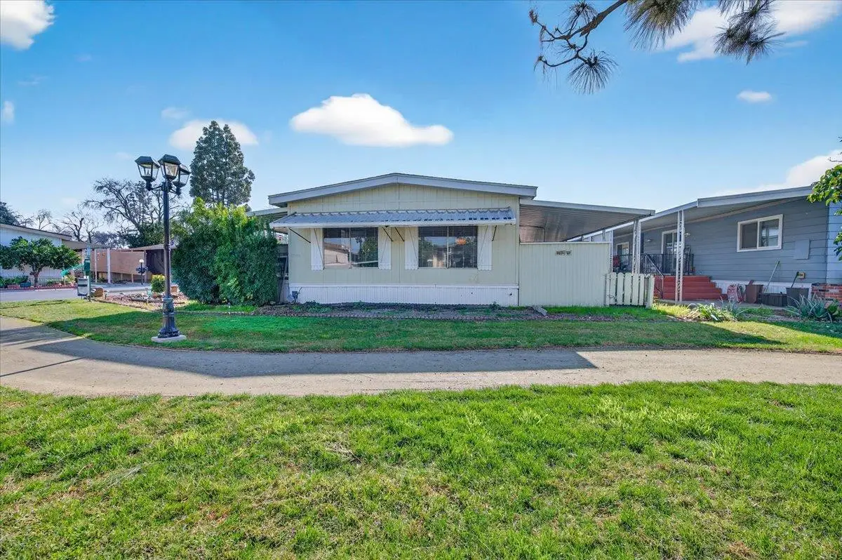 2706 W Ashlan Avenue #86, Fresno, CA 93705 - Image #1