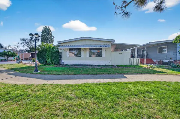 2706 W Ashlan Avenue #86, Fresno, CA 93705