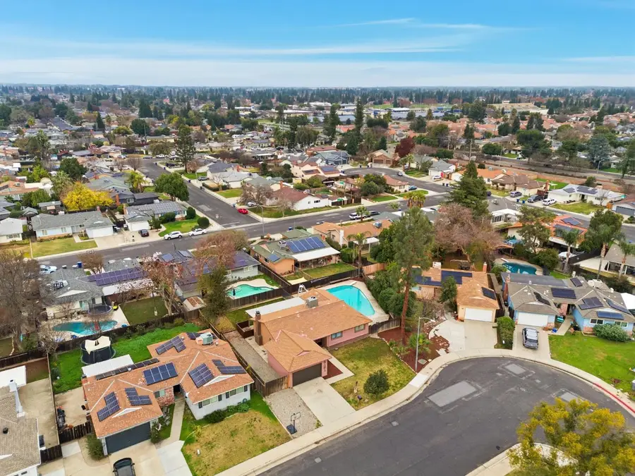 1721 Beverly Avenue, Clovis, CA 93611 - #2