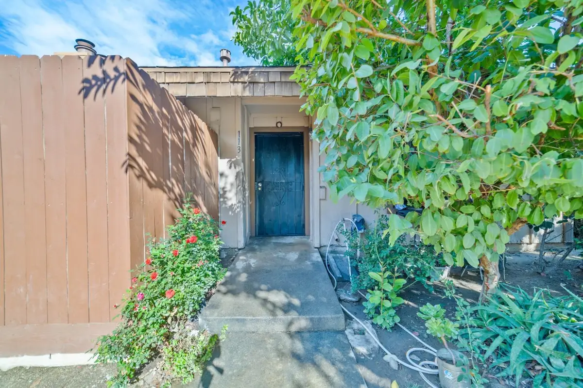 5181 E Olive Avenue #113, Fresno, CA 93727 - Image #1
