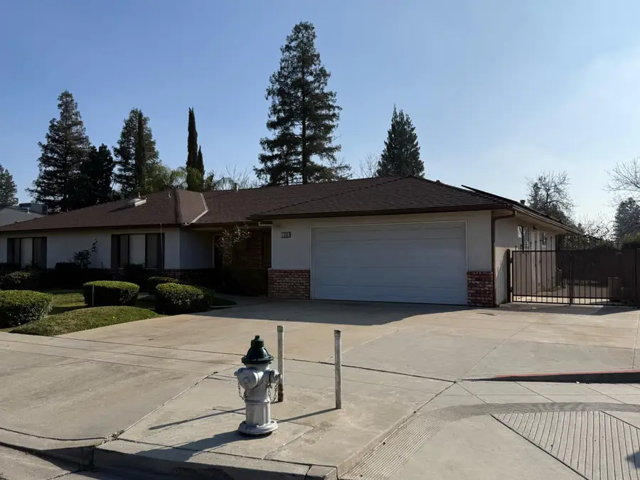 1389 W Warner Avenue, Fresno, CA 93711 - Image #2