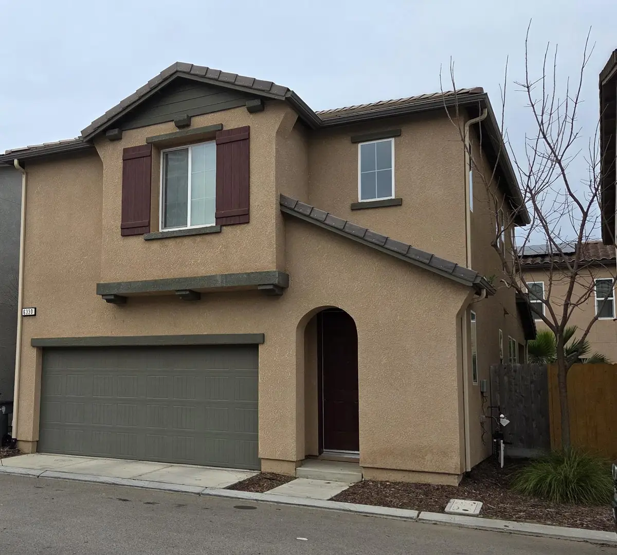 6330 E Creek View Lane, Fresno, CA 93727 - Image #1