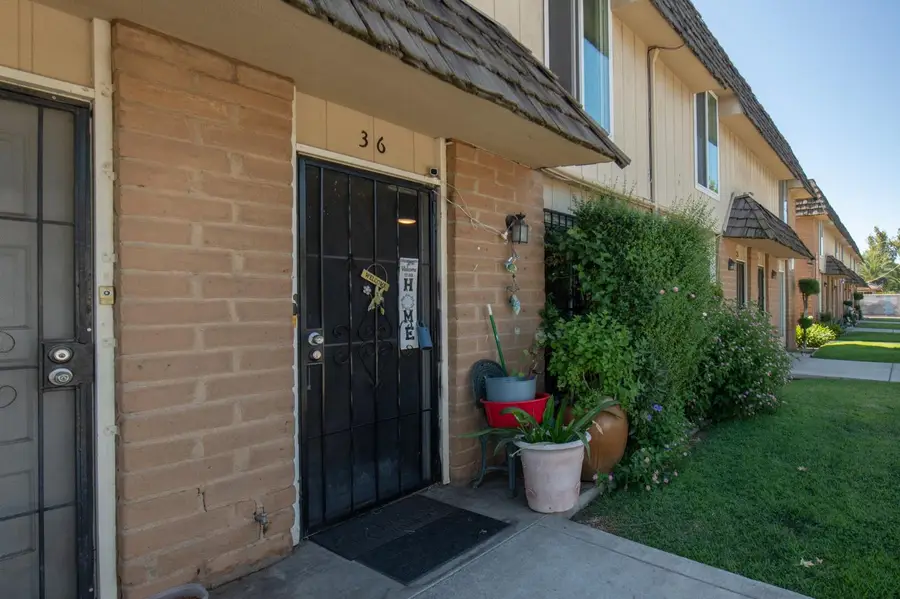4136 N Thesta Street #36, Fresno, CA 93726 - Image #2