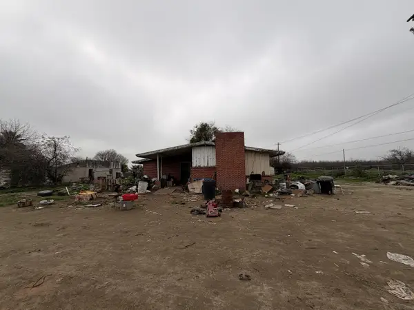 17577 Iona Avenue, Lemoore, CA 93245