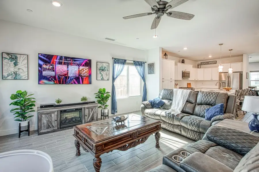 1817 N Phillip Avenue, Clovis, CA 93619 - Image #3