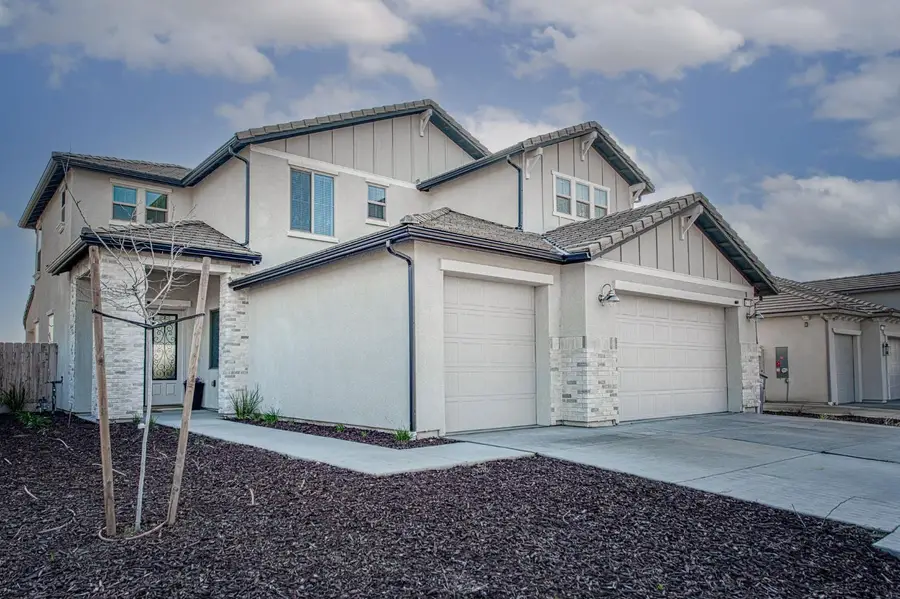 19733 Desert Willow Lane, Friant, CA 93626 - Image #3