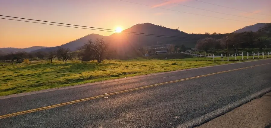 6 N Elwood Road, Sanger, CA 93657 - Image #3