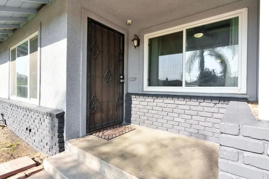 1328 W Normal Avenue, Fresno, CA 93705 - Image #3