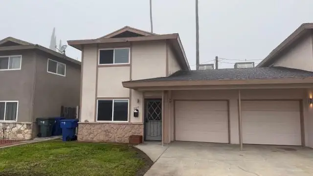 3725 E Hampton Way, Fresno, CA 93726 - Image #1