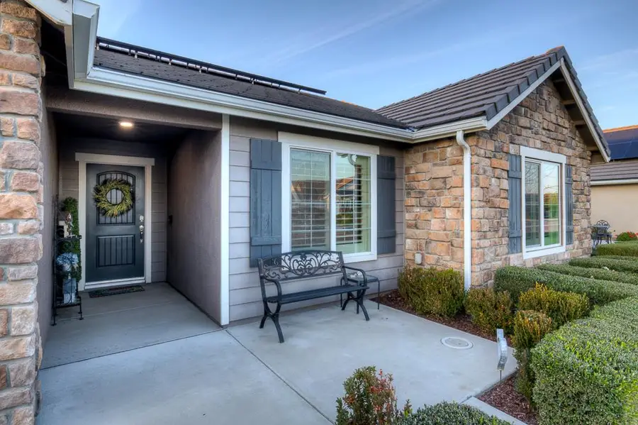 391 Maclure Avenue W, Madera, CA 93636 - Image #3