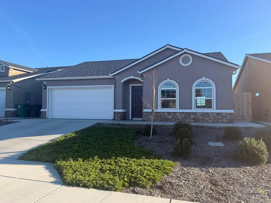 1105 E Orange Street, Avenal, CA 93204 - #3