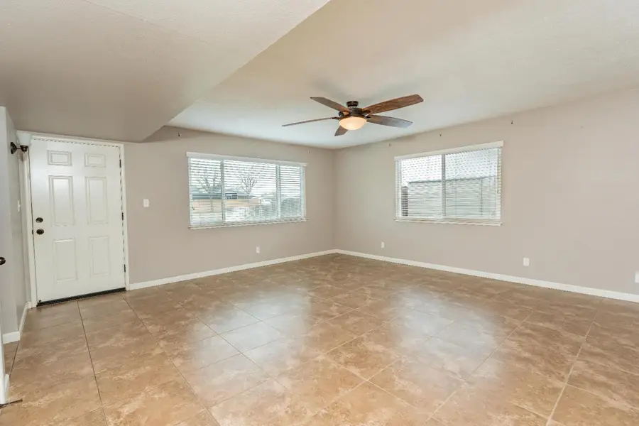2815 N Douty Street, Hanford, CA 93230 - Image #3