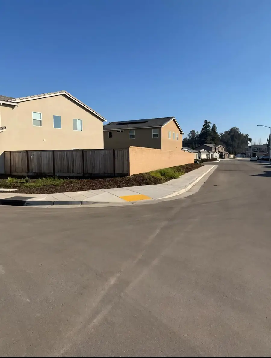 6693 E Nevada Avenue, Fresno, CA 93727 - Image #2