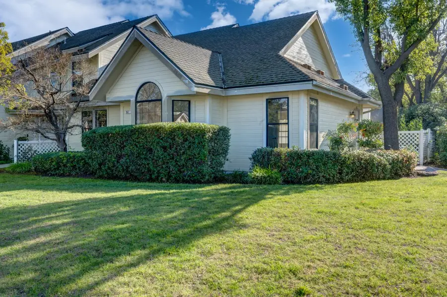 961 E Foxhill Drive, Fresno, CA 93720 - Image #3