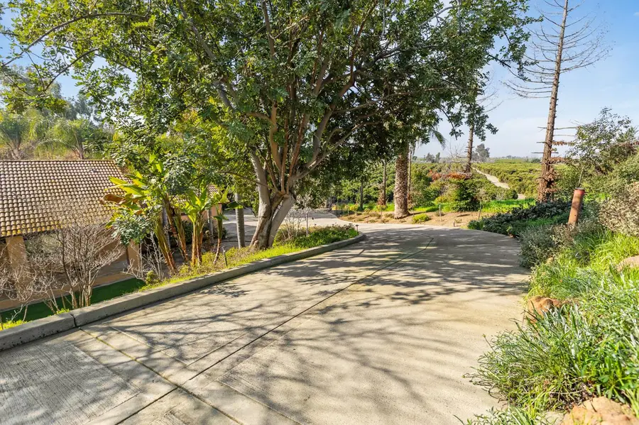 915 S Strathmore Avenue #I, Lindsay, CA 93274 - #3