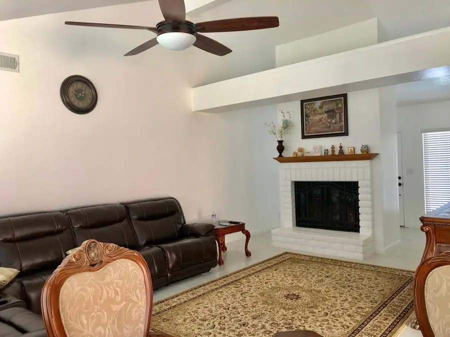 6552 N Blythe Avenue, Fresno, CA 93722 - Image #3