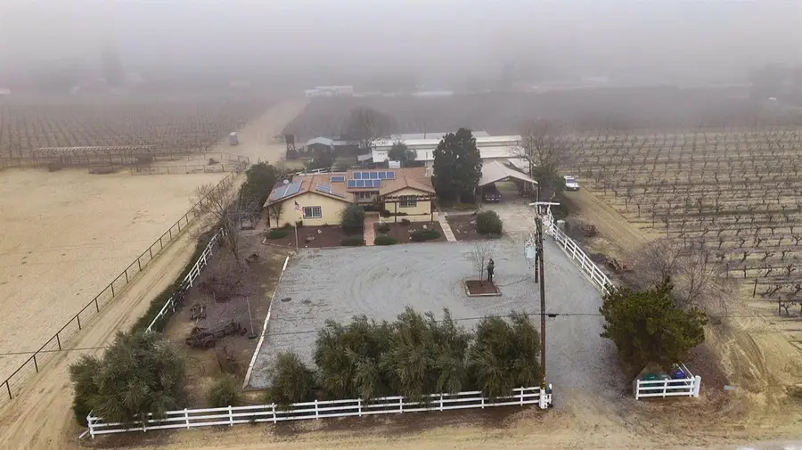 2104 W Magnolia Avenue, Caruthers, CA 93609 - Image #3