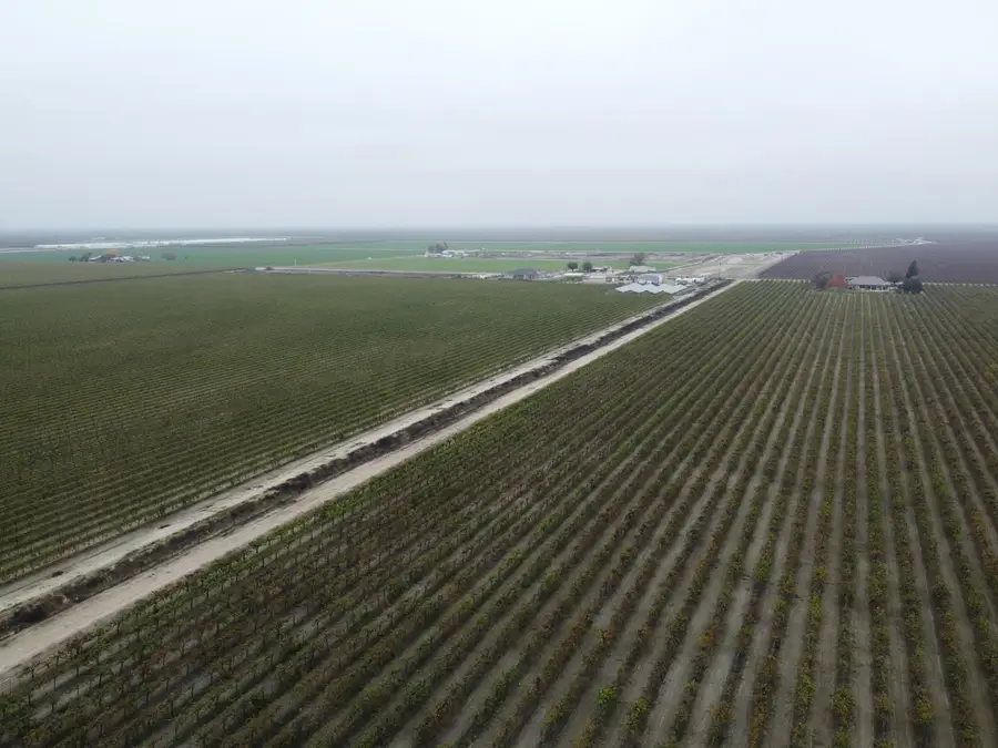 15765 Dickenson Avenue, Riverdale, CA 93656 - #3