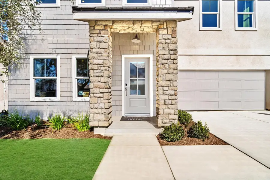 1053 Springtime Avenue, Clovis, CA 93619 - Image #3