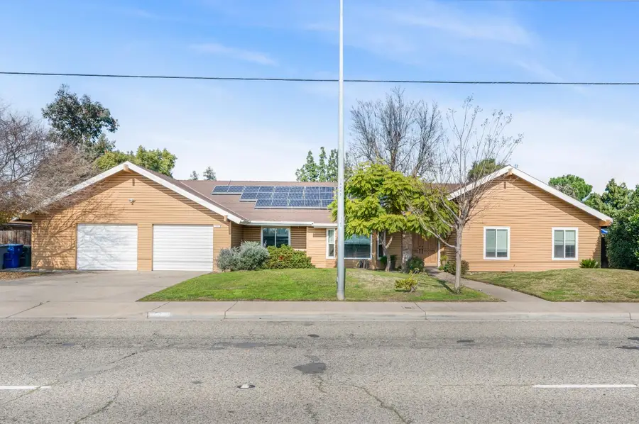 735 W Bullard Avenue, Clovis, CA 93612 - Image #2