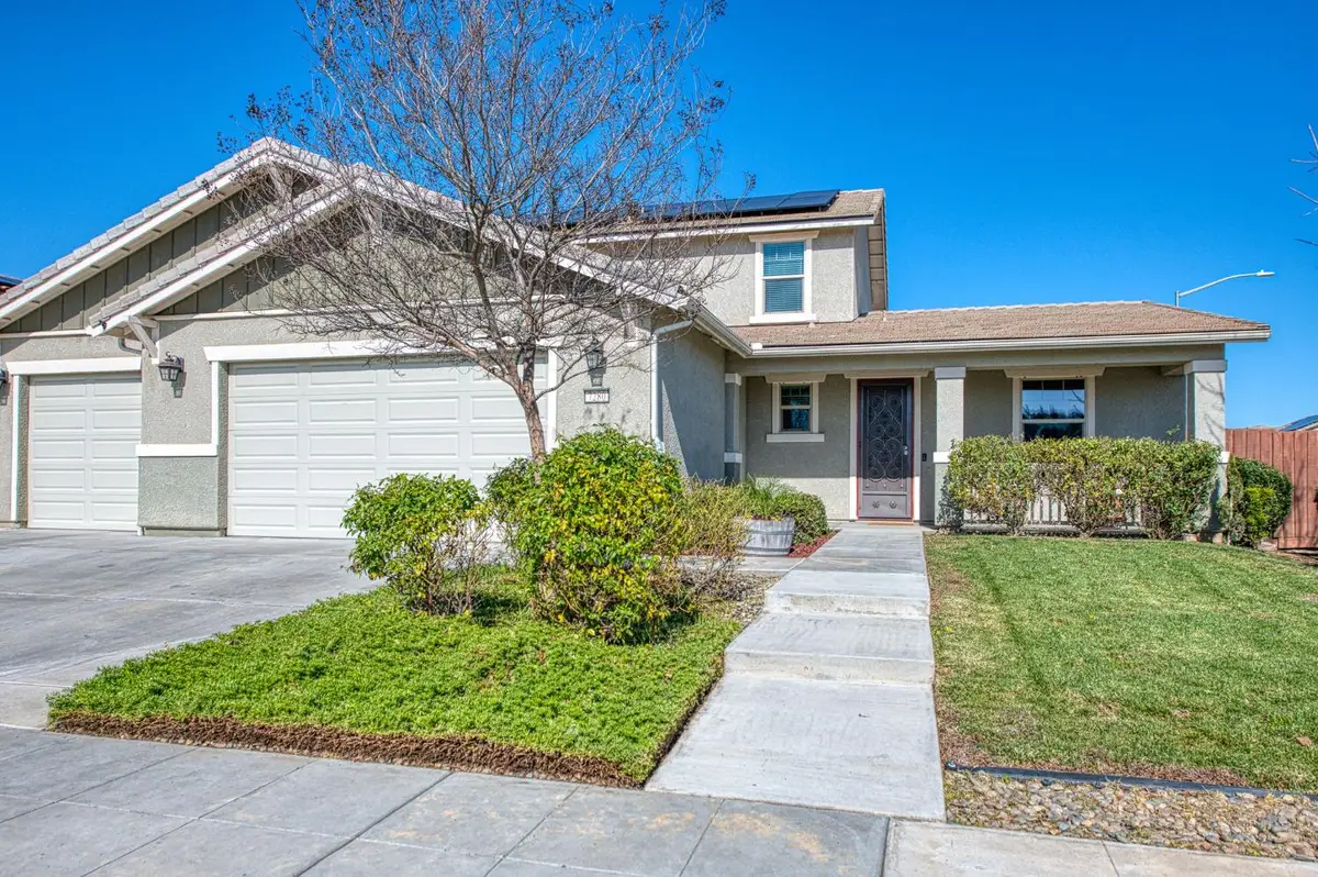 7280 E Berkeley Avenue, Fresno, CA 93737 - #1