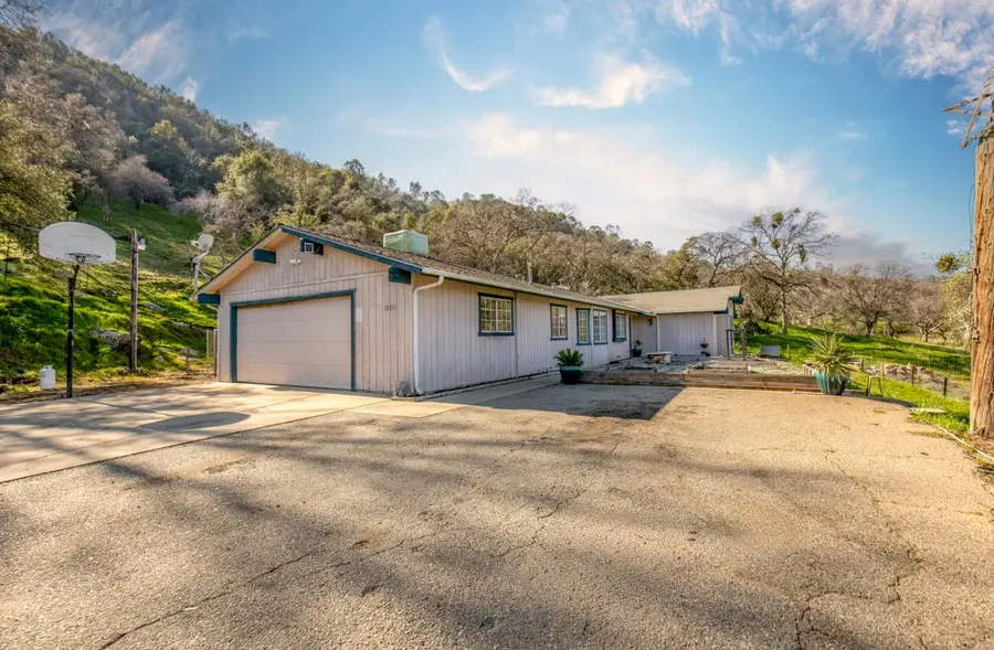 28947 Spring Valley Road, Tollhouse, CA 93667 - Image #2