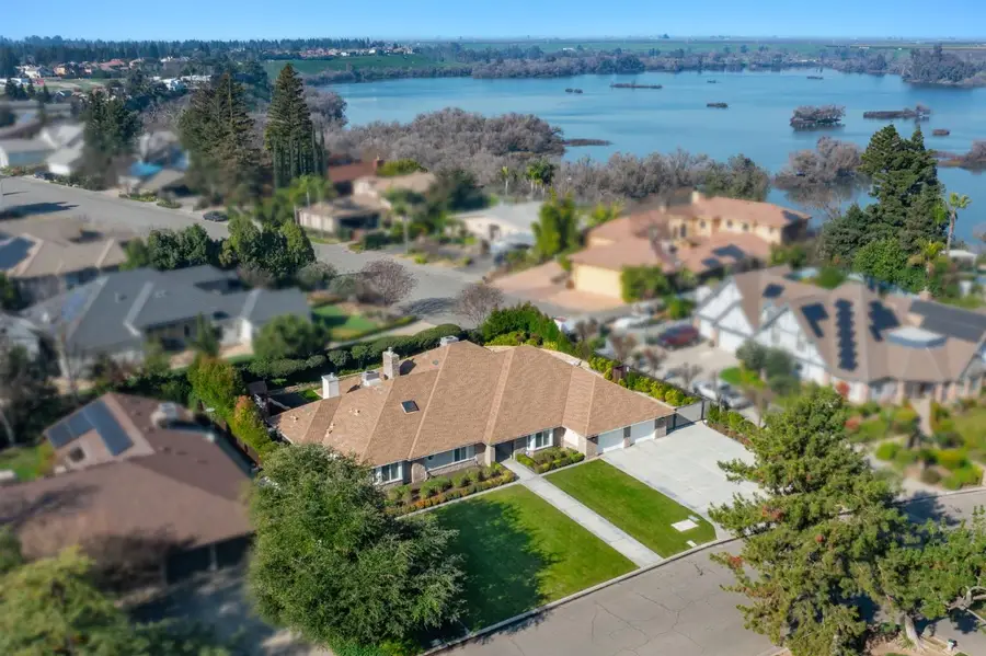 7271 N Gentry Avenue, Fresno, CA 93711 - Image #2