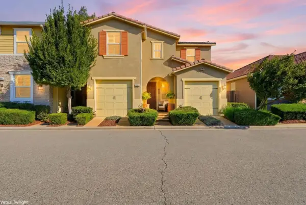 1521 N Encoure Way, Clovis, CA 93619