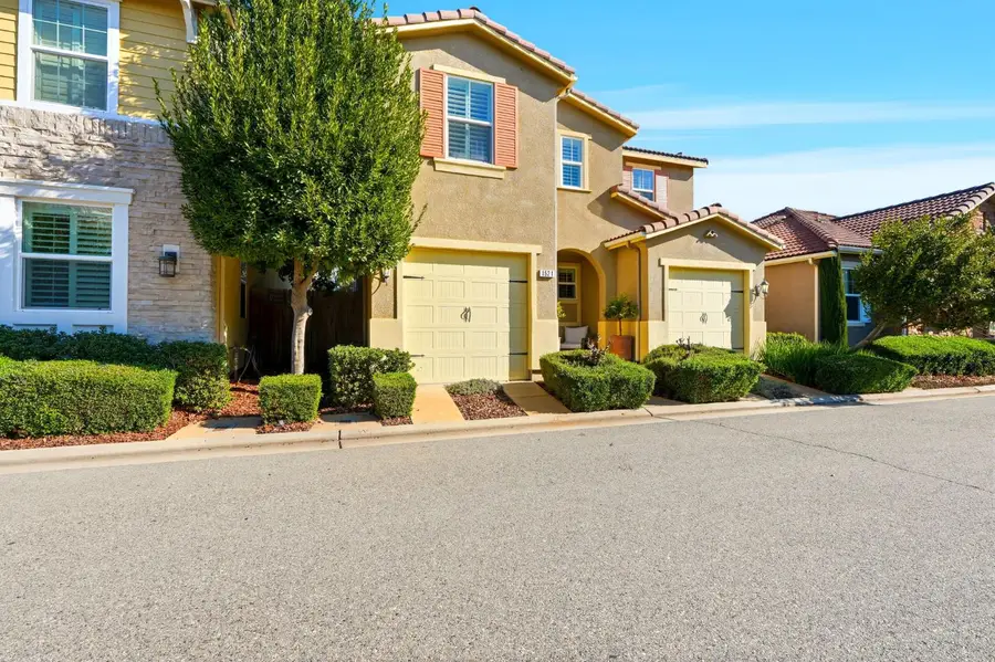 1521 N Encoure Way, Clovis, CA 93619 - Image #3