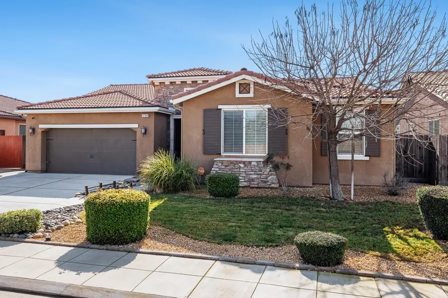 3764 Finchwood Avenue, Clovis, CA 93619 - Image #2