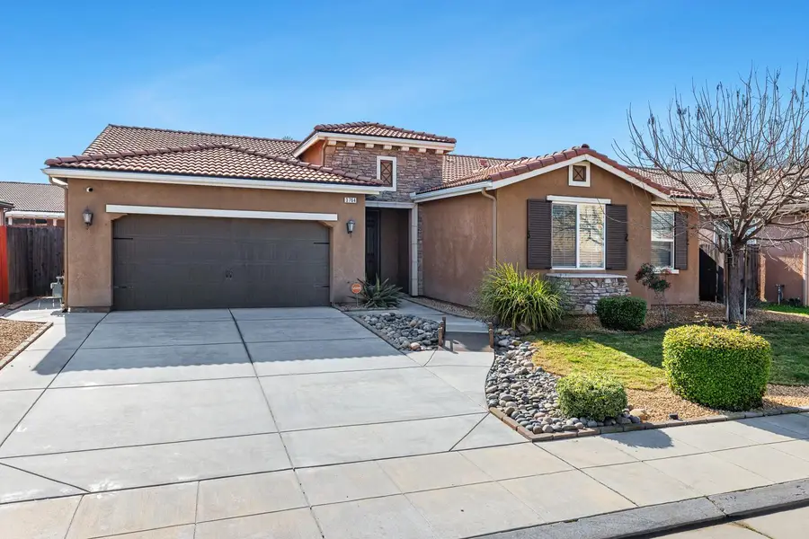 3764 Finchwood Avenue, Clovis, CA 93619 - Image #3