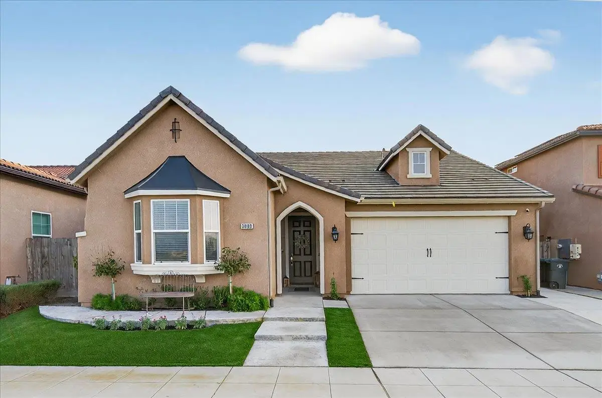 3088 Teague, Clovis, CA 93619 - Image #1