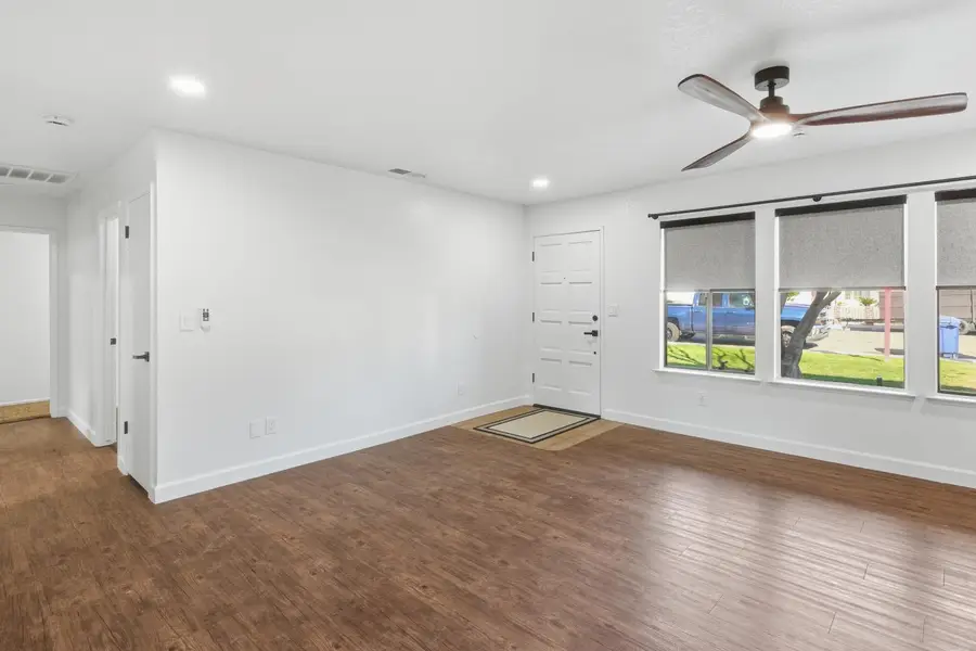 1405 Huntsman Avenue, Selma, CA 93662 - Image #3