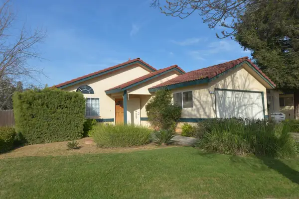 5572 W Sample Avenue, Fresno, CA 93722