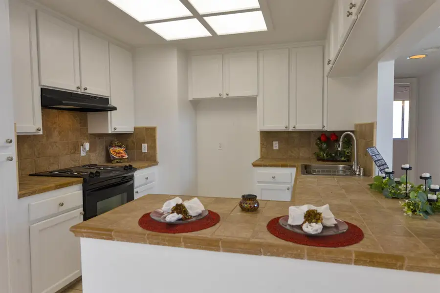 5572 W Sample Avenue, Fresno, CA 93722 - Image #3