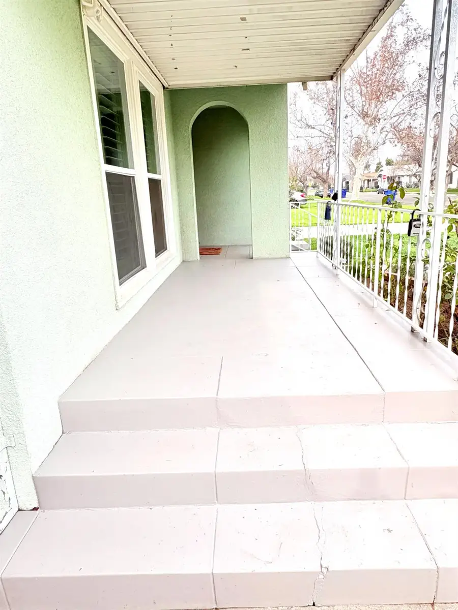 1425 N Wilson Avenue, Fresno, CA 93728 - Image #3
