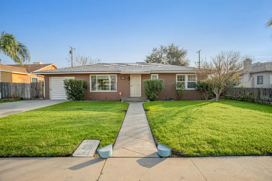 3846 Maywood Drive S, Fresno, CA 93703 - Image #2