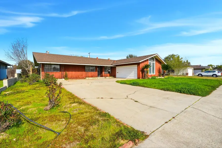 2222 Barbara Street, Selma, CA 93662 - Image #2