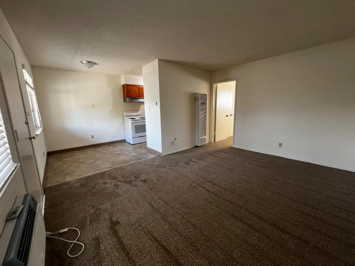 908 Nevada Street, Kingsburg, CA 93631 - Image #1