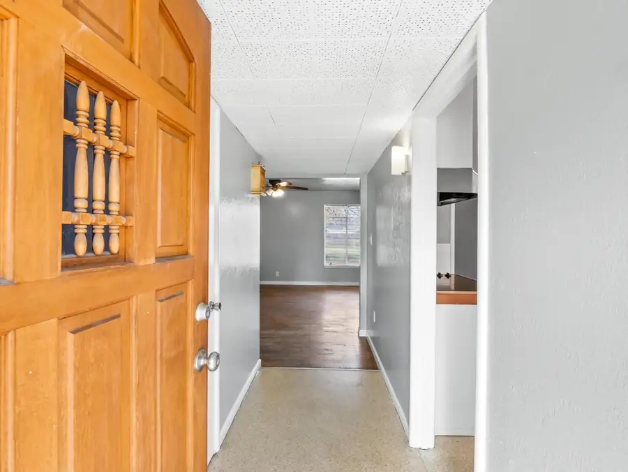 5491 E Dakota Avenue, Fresno, CA 93727 - Image #2