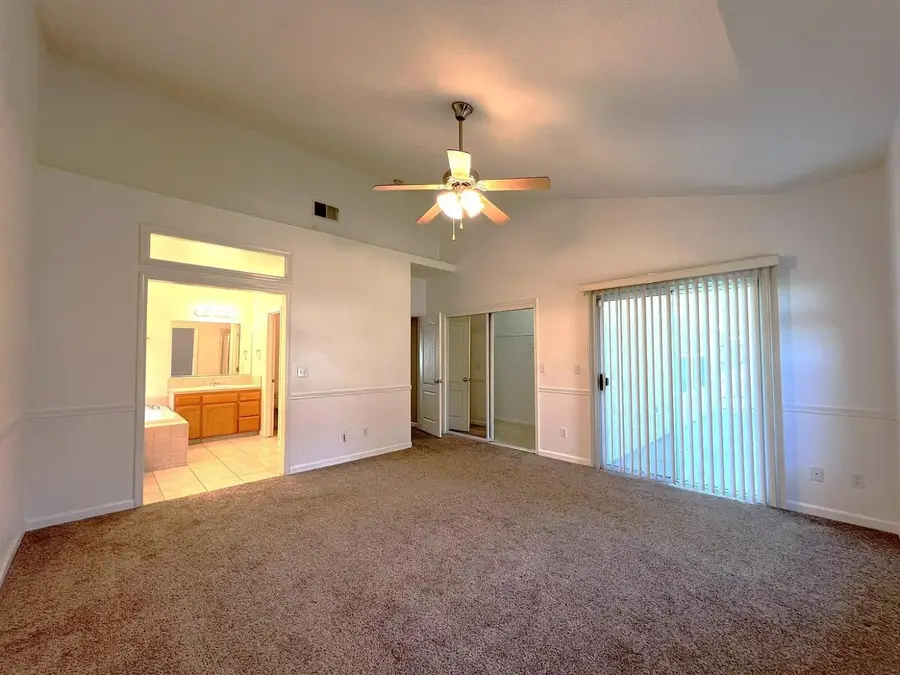 4778 W Oswego Avenue, Fresno, CA 93722 - Image #2