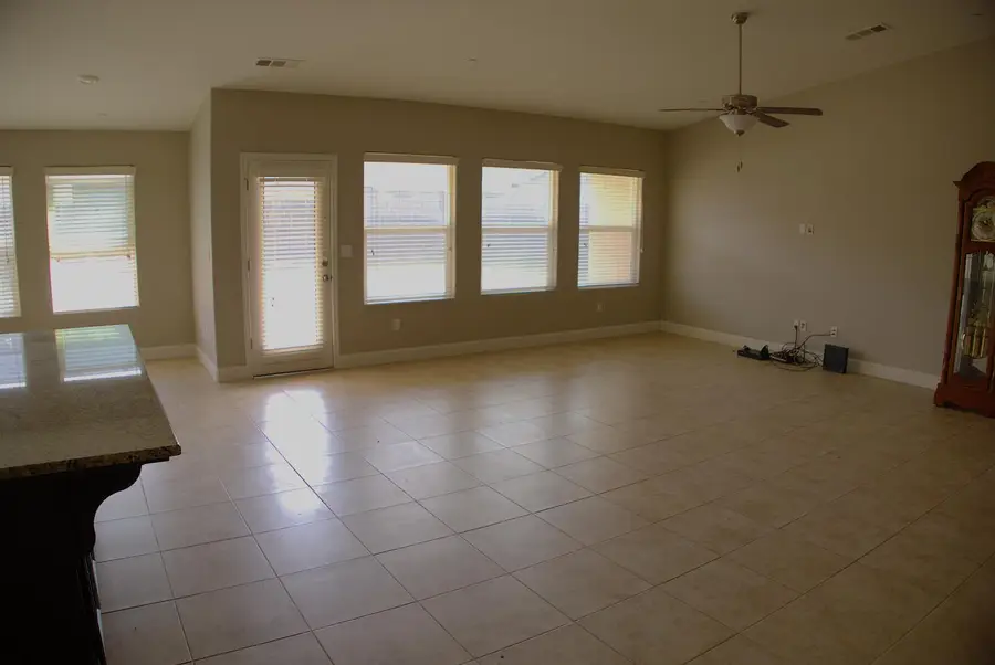 2451 Hermosa Avenue, Clovis, CA 93619 - Image #3