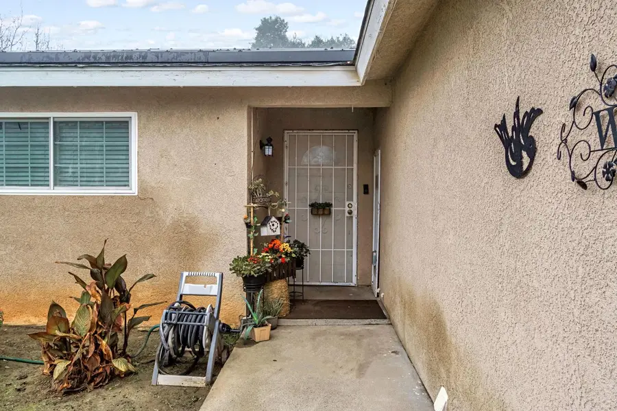 3849 N Stanford Avenue, Fresno, CA 93727 - Image #3