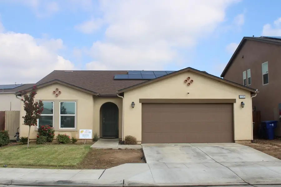 5586 E Saginaw Way, Fresno, CA 93722 - Image #2