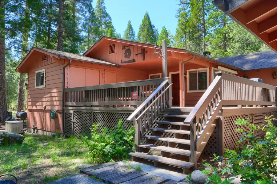 8067 Chilnualna Falls Road, Wawona, CA 95389 - Image #3